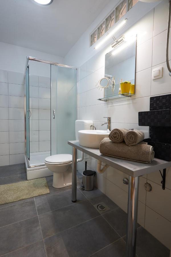Apartment Yellow Porec Luaran gambar