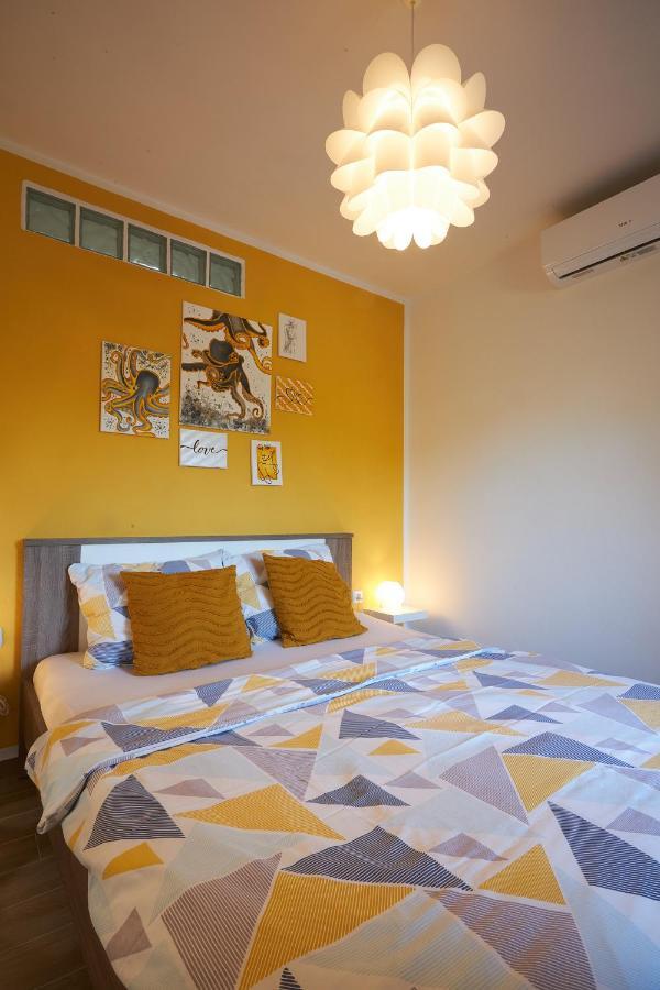 Apartment Yellow Porec Luaran gambar
