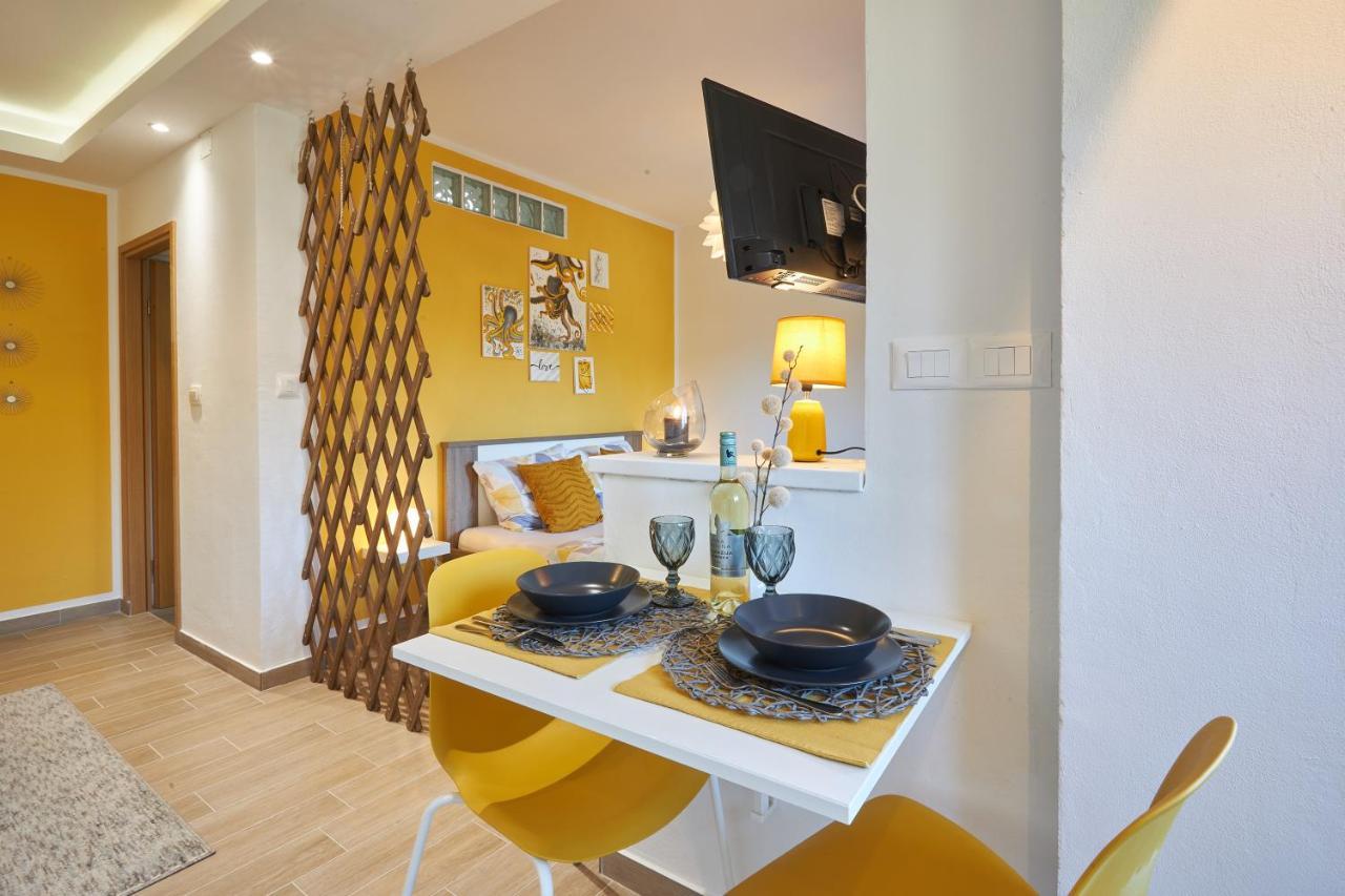 Apartment Yellow Porec Luaran gambar